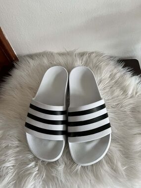 adidas White and Black Three-Stripe Slide Sandals